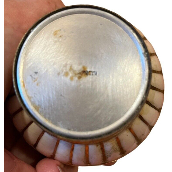 Rare Capodimonte Porcelain & Brass Salt Shaker & Pepper Grinder Works No chips - Picture 7 of 7